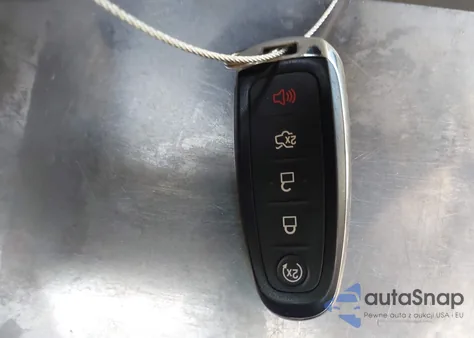 2016 Ford Escape Titanium z USA, uszkodzony, nr VIN 1FMCU0JXXGUC54620